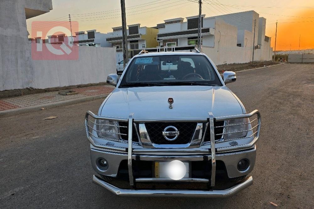 نيسان نافارا